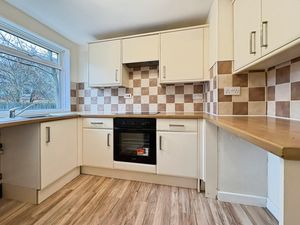 Photo 8- click for photo gallery